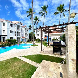 https://beach-and-pool-life.comcaribbean.com